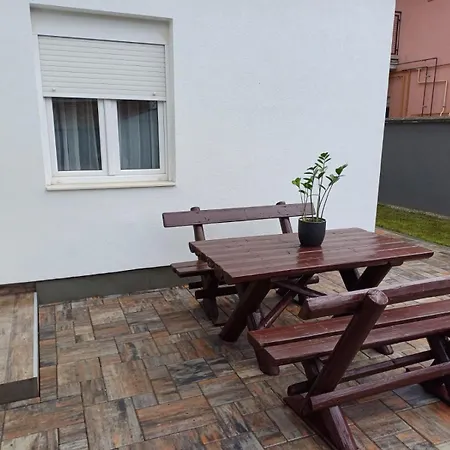Apartament Telep Family House With Garden & Free Parking *