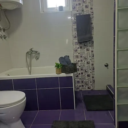 Telep Family House With Garden & Free Parking *